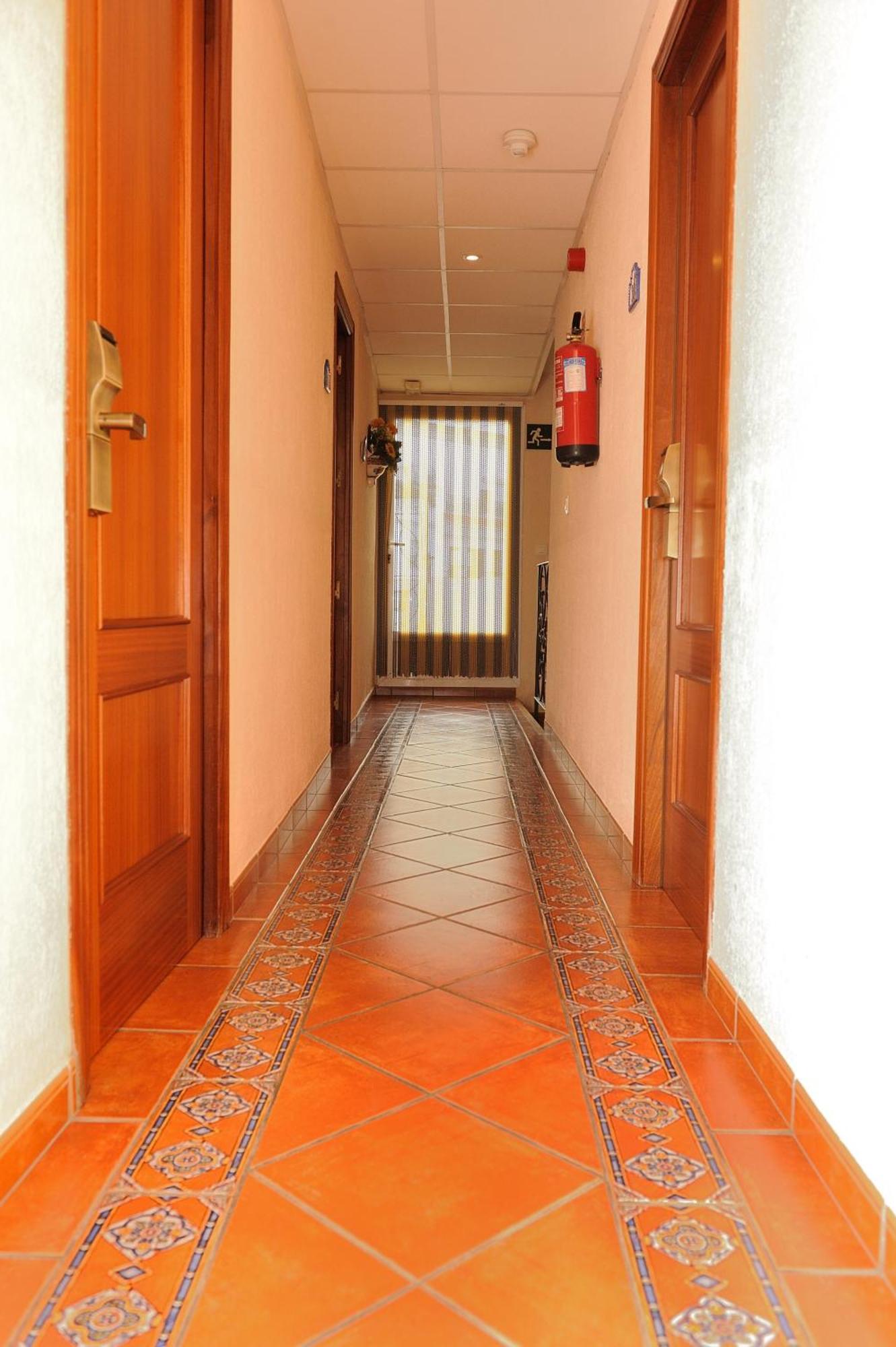 Hostal Jayma Salobrena Exterior photo