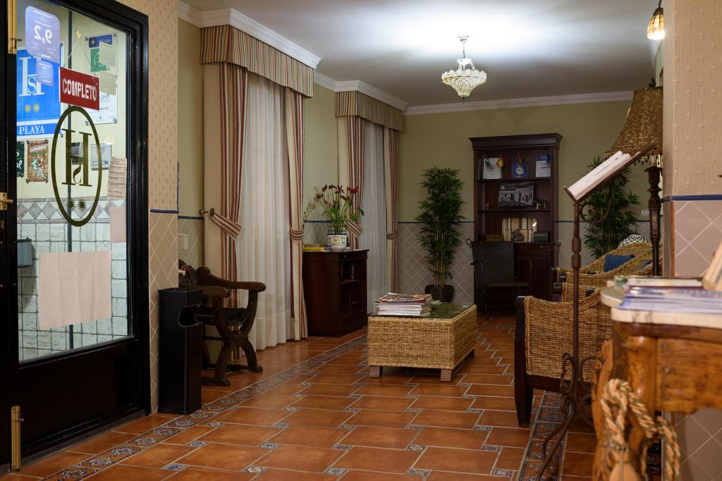 Hostal Jayma Salobrena Exterior photo